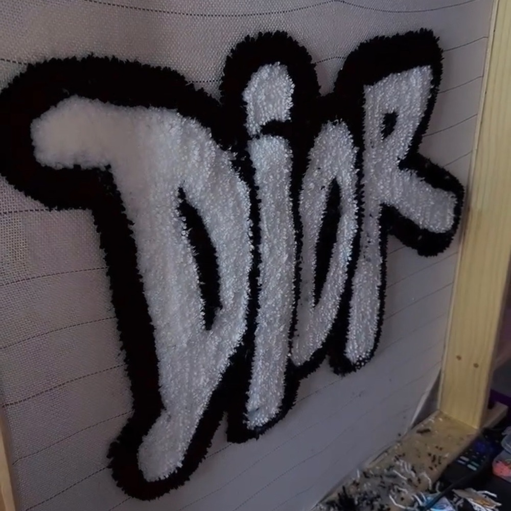Dior Rug 🖤 - Picture 2 of 2